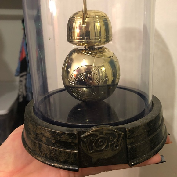 ✖️ keeping ✖️ - Picture 2 of 3